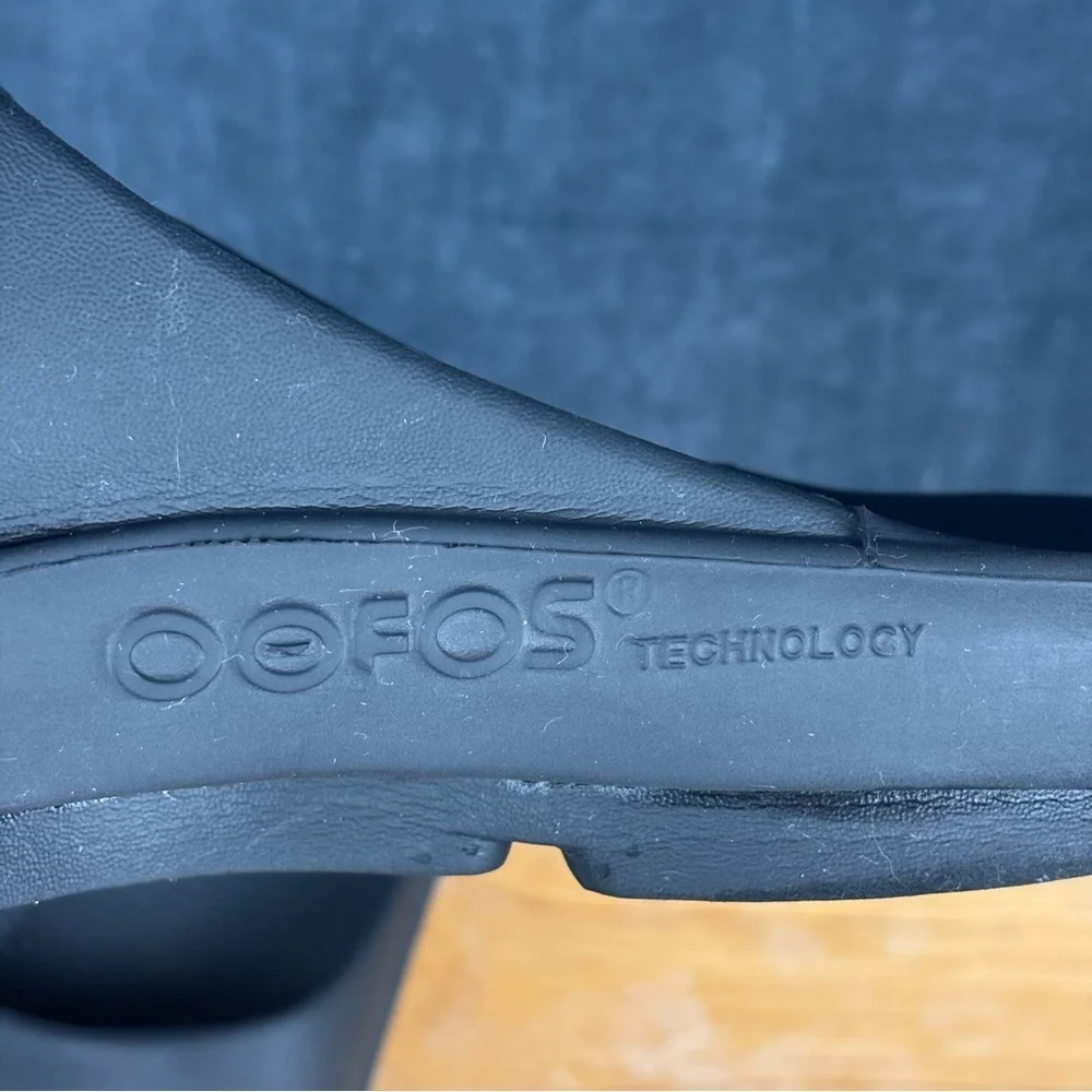 EUC OOFOS Men's Ooahh Black Slide Sandals Sz EU 46 (see pics for sizing)